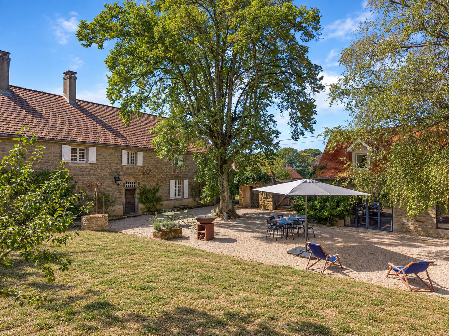 Le Presbytère de Culètre et son jardin arboré