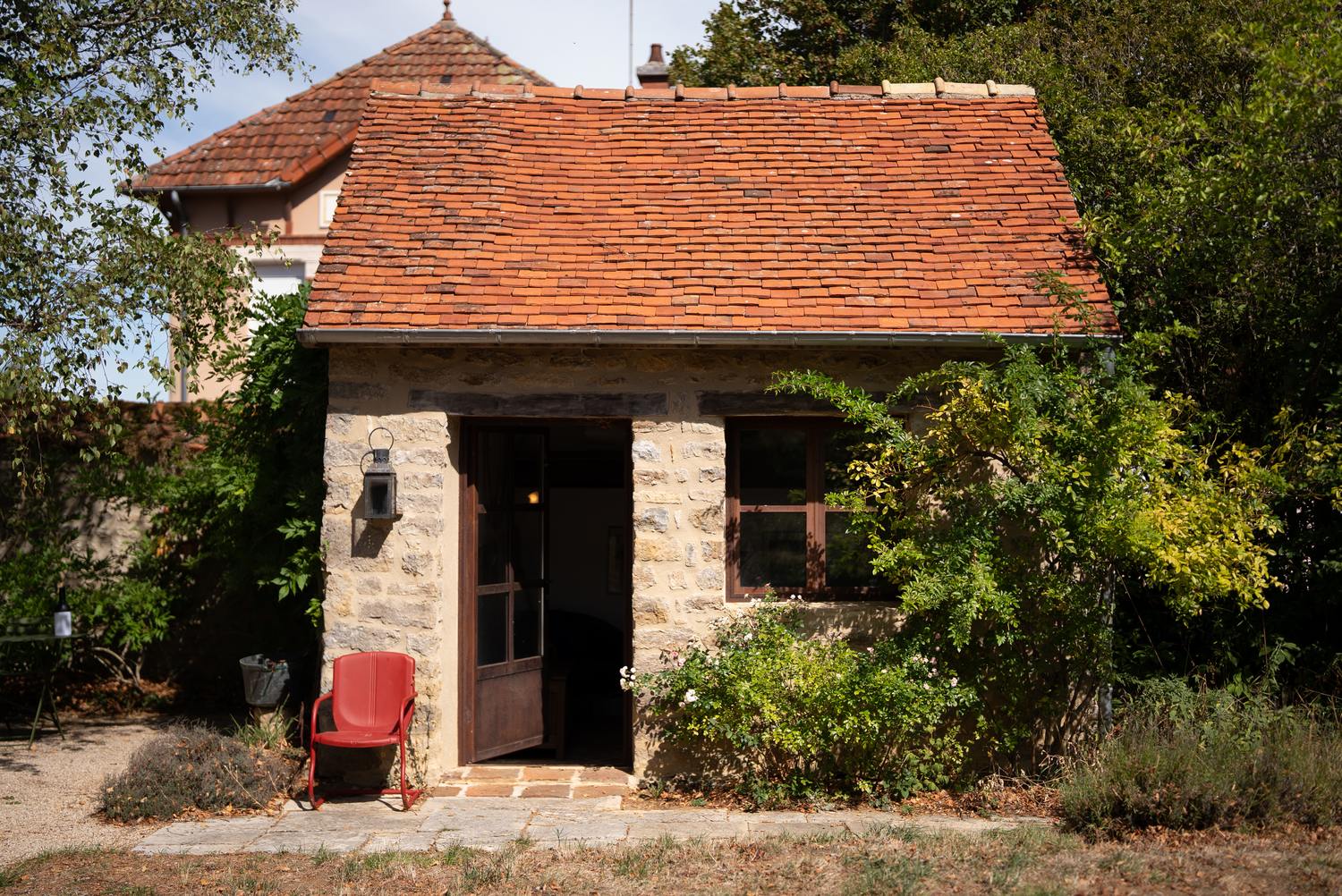 L'ancien poulailler devenu bureau