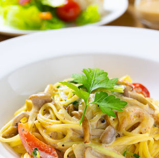 ベジ&ヴィーガンにも対応する多国籍料理カフェ