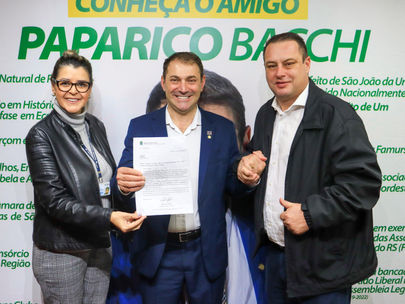 Deputado Paparico Bacchi intermedeia recurso para Bozano