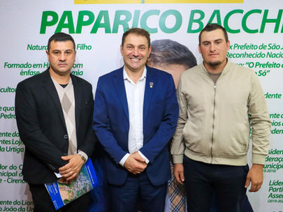 Deputado Paparico Bacchi debate criação de berçário industrial com autoridades de Paulo Bento