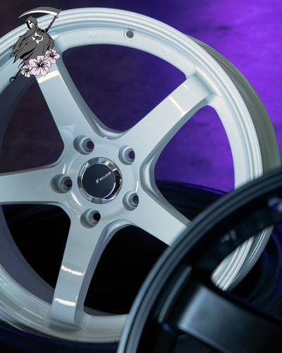 N999 Sayaka White 18x9.5 +12 | www.valinotires.com