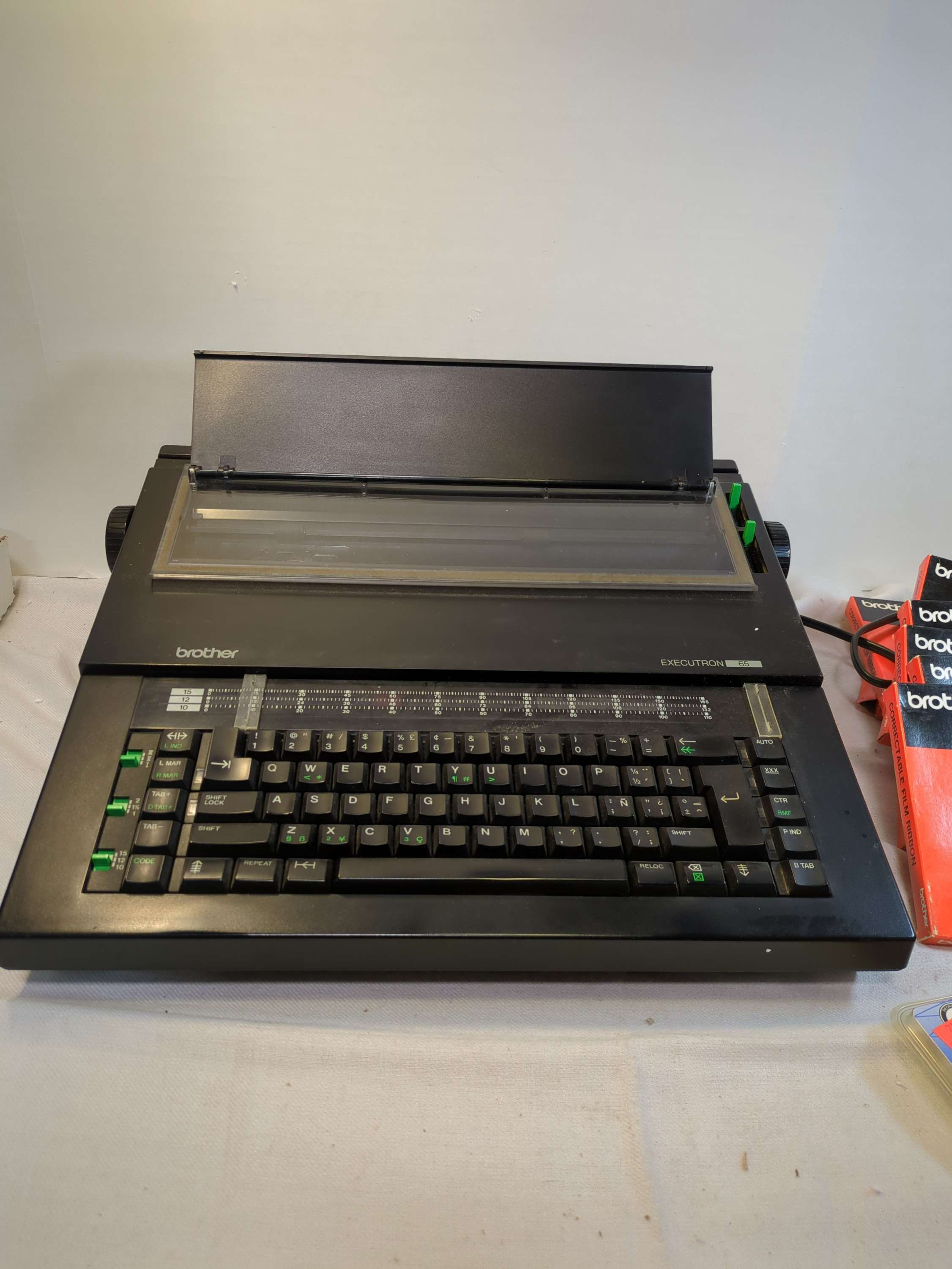 Typewriter, Brother Executron 65,
