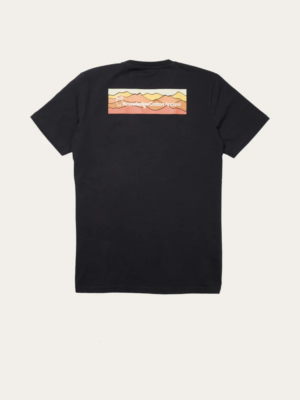 Regular_trademark_mountain_back_printed_t-shirt-T-shirts-1010020-1300_Black_Jet_600x.webp