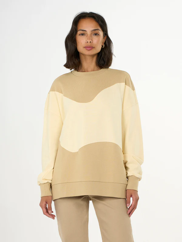 Colorblock_Loose_crew_neck_sweat-Sweats-2030013-1347_Safari-1_600x.webp