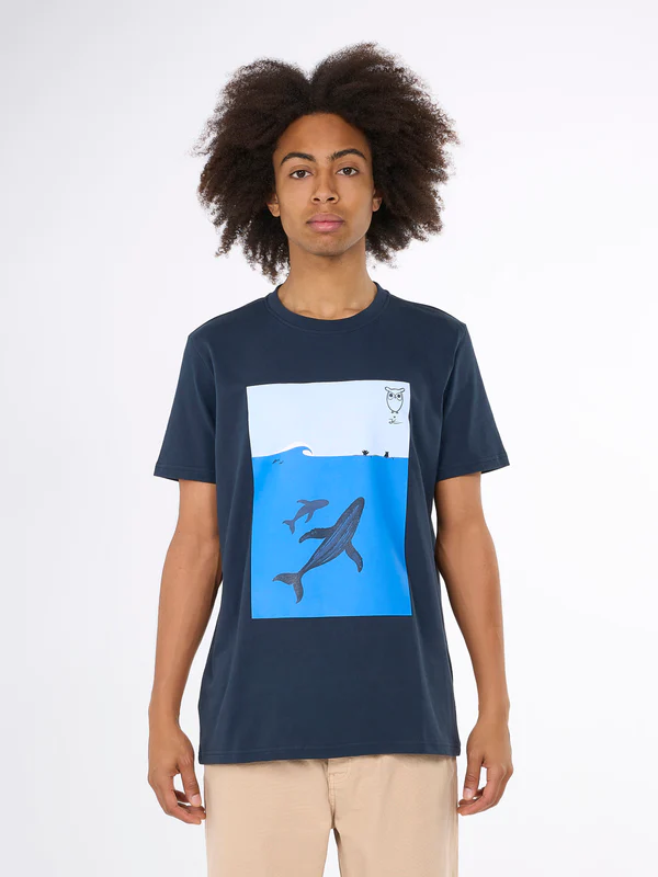 Regular_whale_front_print_t-shirt-T-shirts-1010023-1001_Total_Eclipse-1_600x.webp