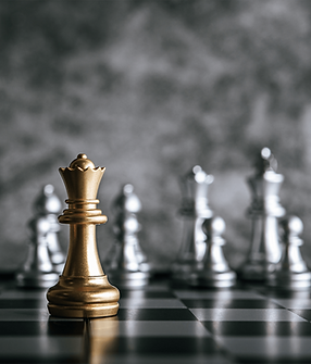 gold-silver-chess-chess-board-game-business-metaphor-leadership-concept.png