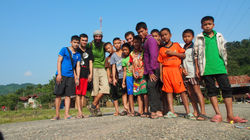 Internat Corea, Vang Vieng