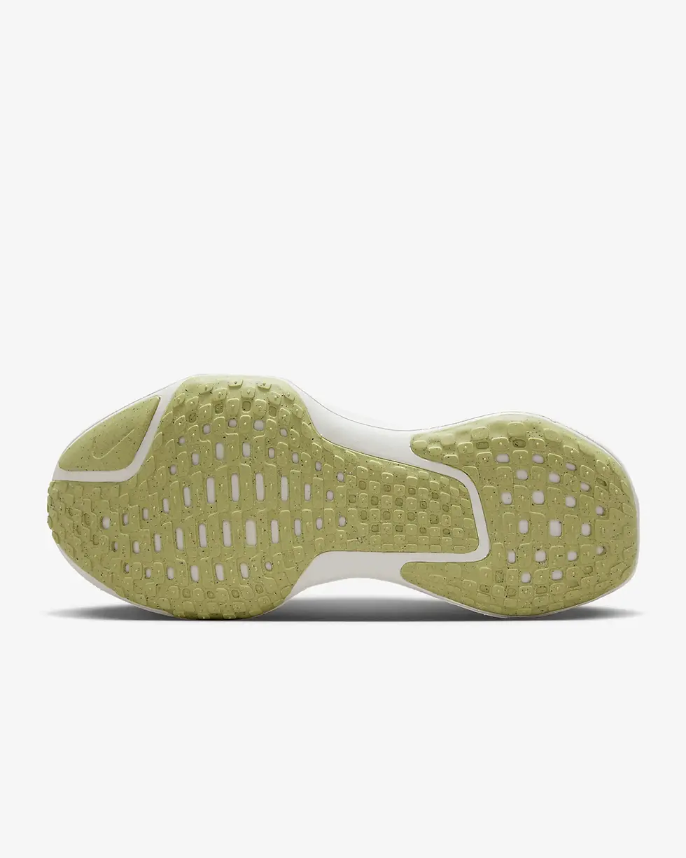 Thumbnail: Nike Invincible 3 Women's Road Running Shoes