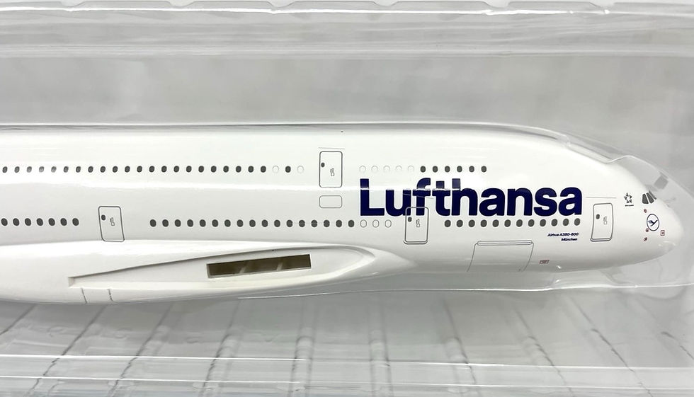 Thumbnail: Hogan Wings LW200DLH002, Lufthansa, Airbus A380-800, München (Reg:D-AIMB)