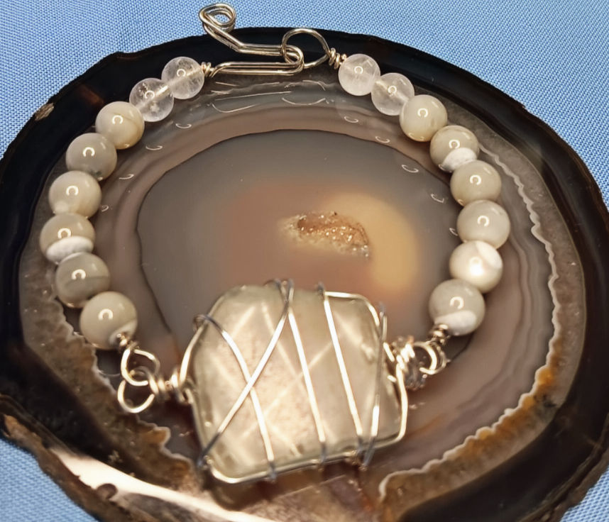 Sea Glass Mother of Pearl Bracelet