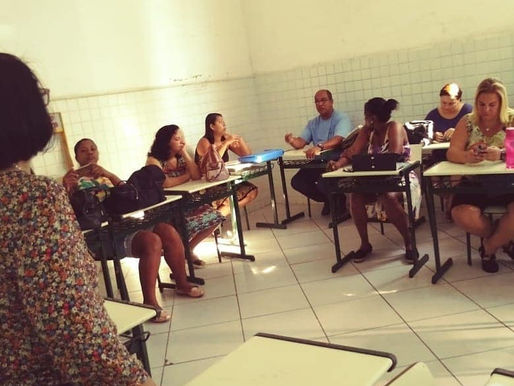 Comunicação digital é discutida em formação de professores na escola Mário de Almeida Alcântara