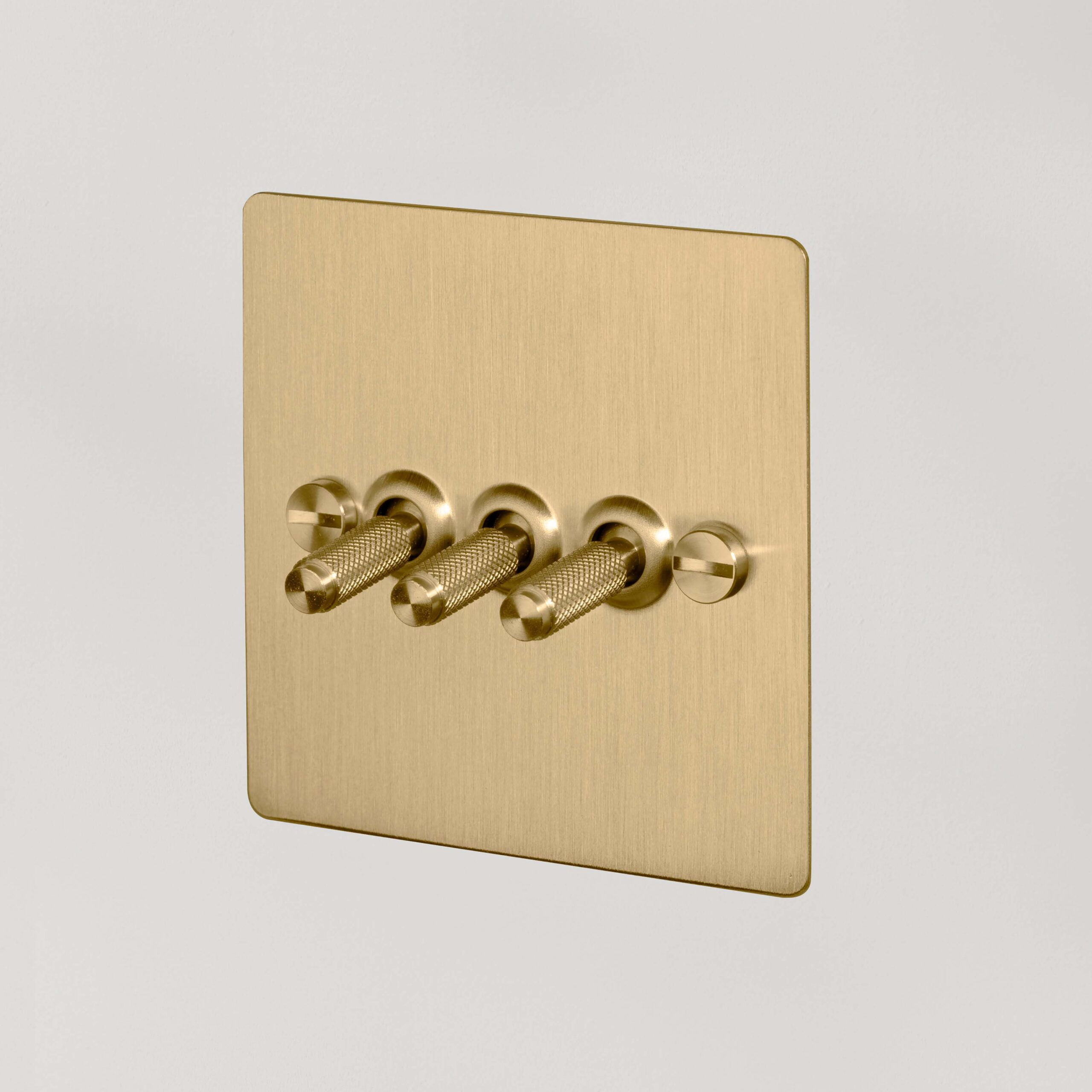 Buster+Punch - 3G Toggle Switch/ Brass