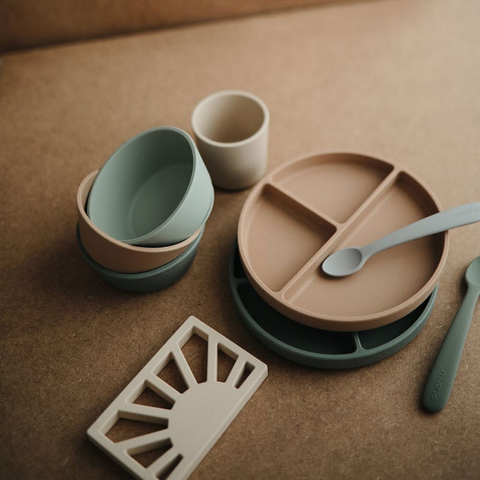 Dinnerware