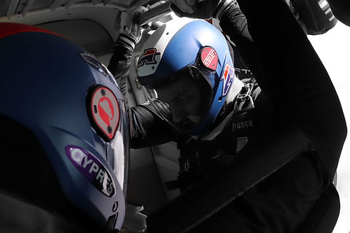 mise en place avion noir et blanc.JPG