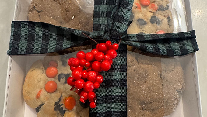 Cookie Gift Box - 4 Cookies with bow