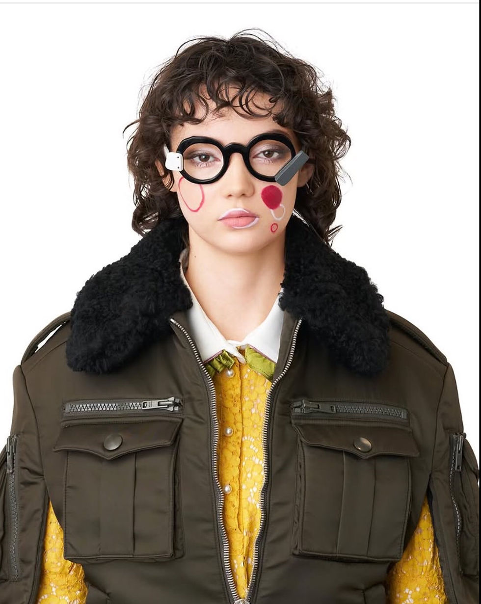 MASAHIRO MARUYAMA トランクショーを開催します 12/5-9オプティークヒダカ(苫小牧) 12/11-14素数さん(札幌・円山) 左右非対称な「不完全だから美しい」「掛けるアート」MASAHIROが300本並ぶ!