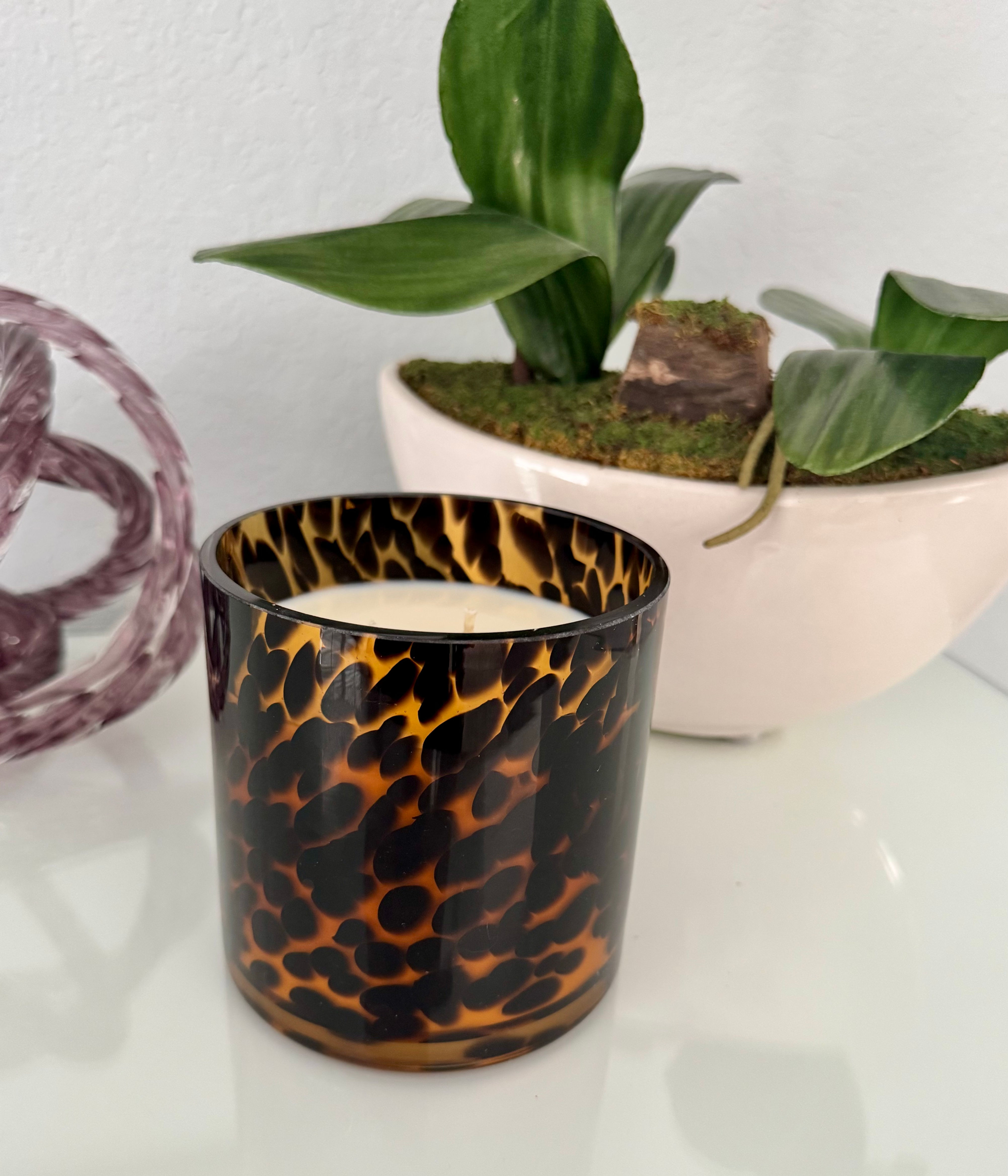 Large Hand‑Blown Tortoiseshell Glass Candle — 32 oz