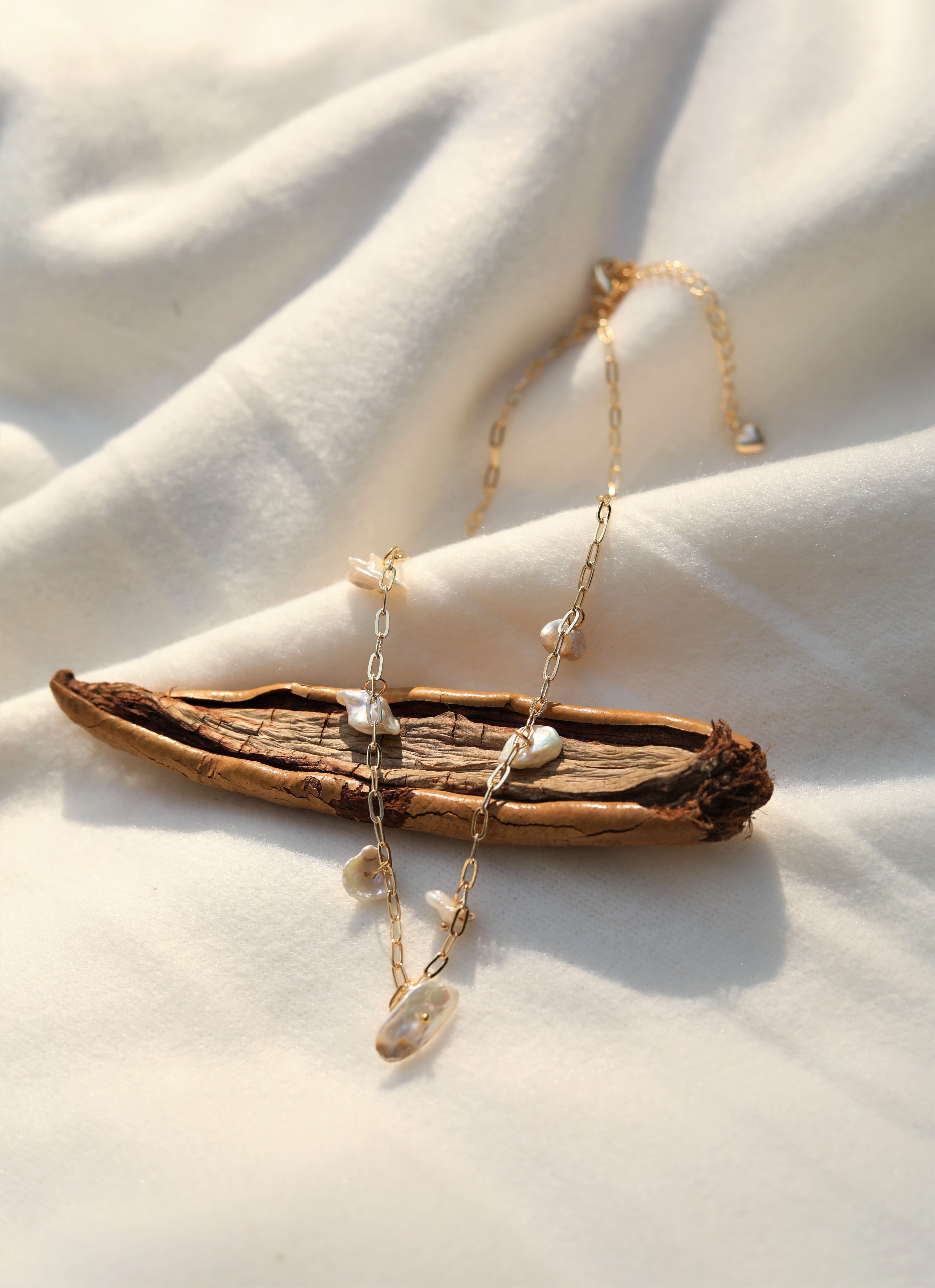 Enchante Natural Baroque Pearl Necklace | 22K Gold Plated