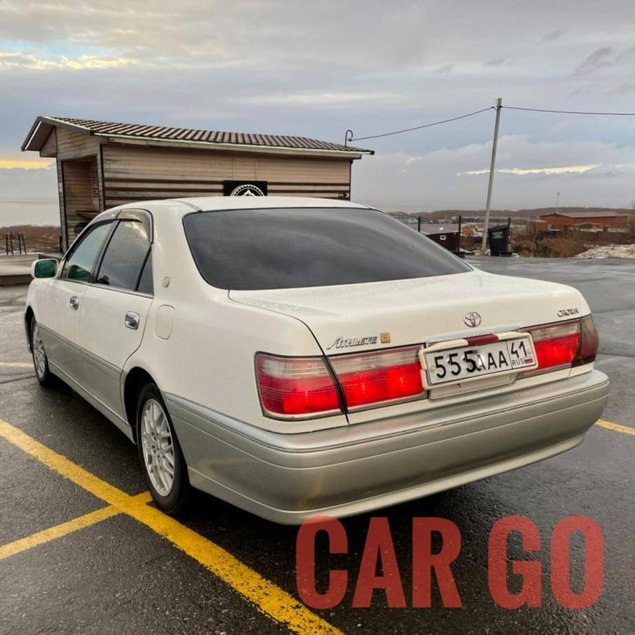 Миниатюра: Toyota Crown 2004