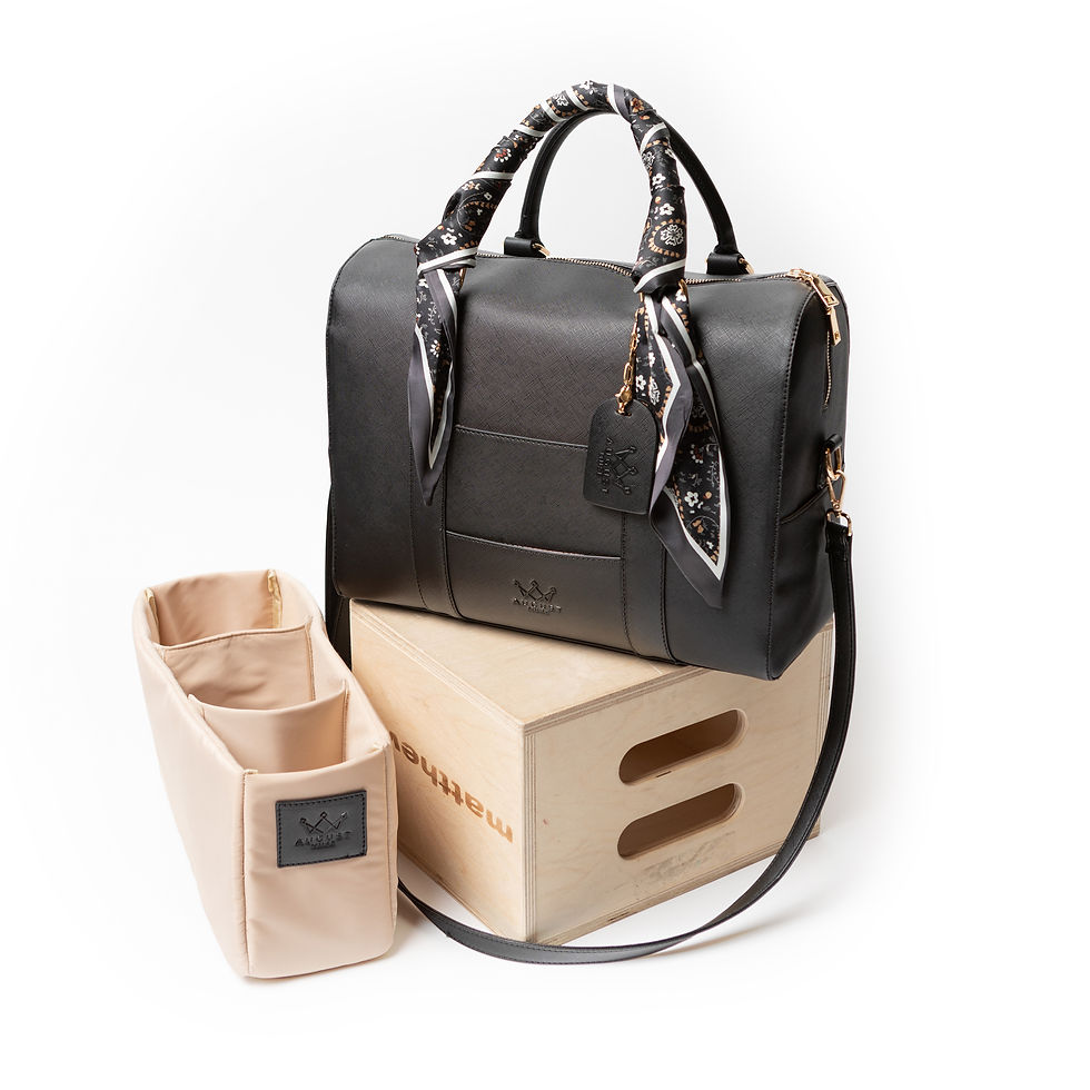 August Muse Make Bag