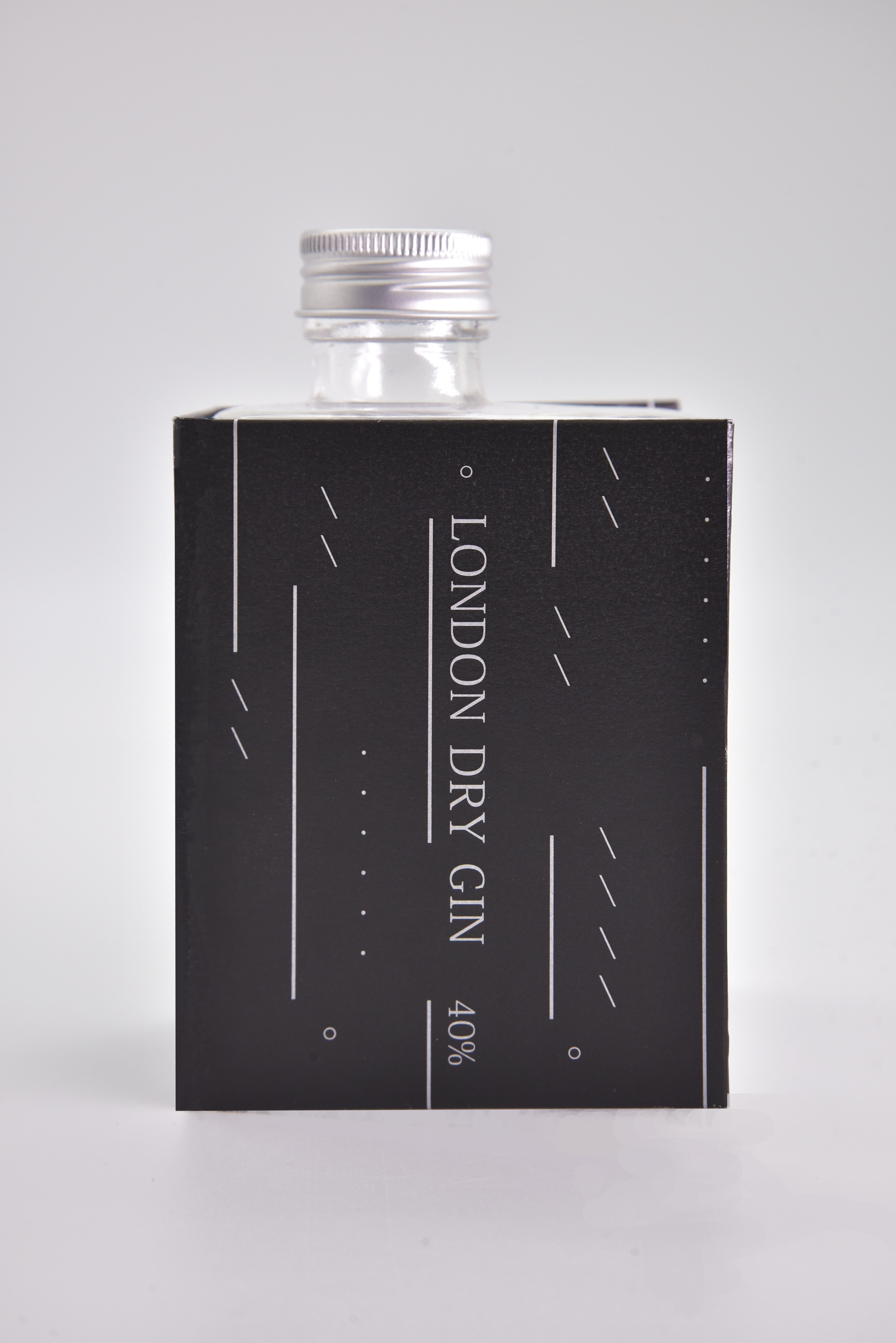 倫敦乾琴酒 LONDON DRY GIN