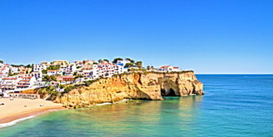 The village Carvoeiro in the Algarve Por