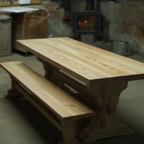 Table et banc monastère landes