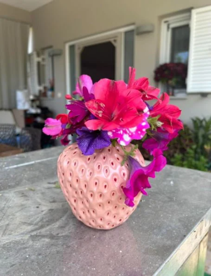 Thumbnail: vase fraise rose