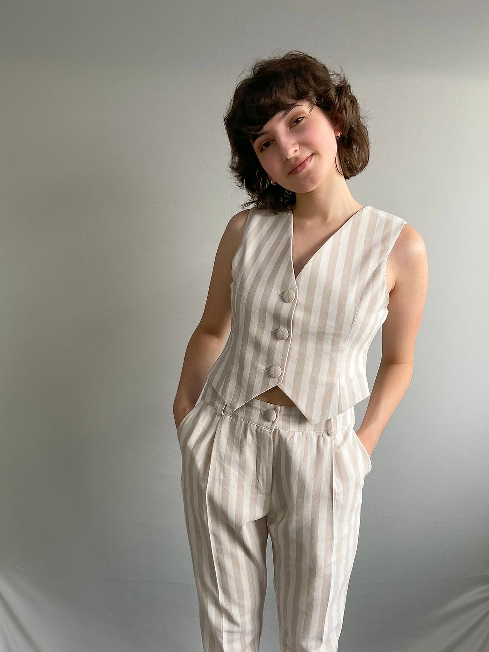 Colete Alfaiataria Linho Listrado Off e Bege