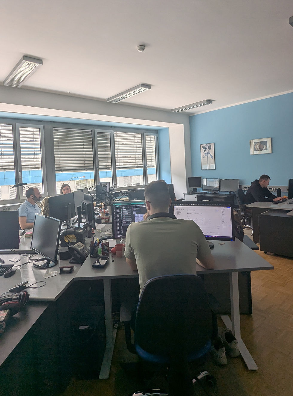 Discover how Ollo Studio completed the List office renovation in just 30 days, delivering space planning, furniture coordination and a fully functional workplace with three additional workstations.
