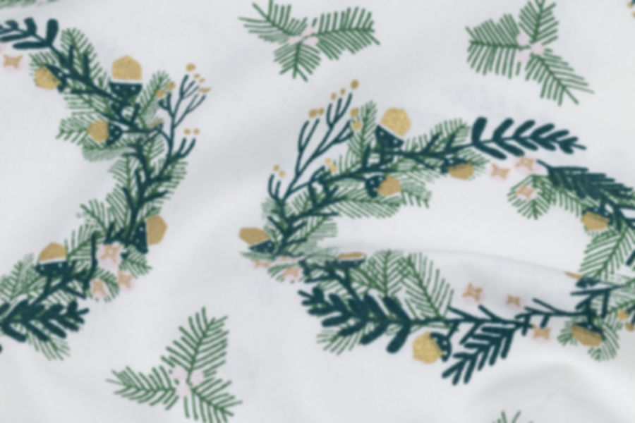 Noël - couronne de feuille sur fond blanc       x 25 cm