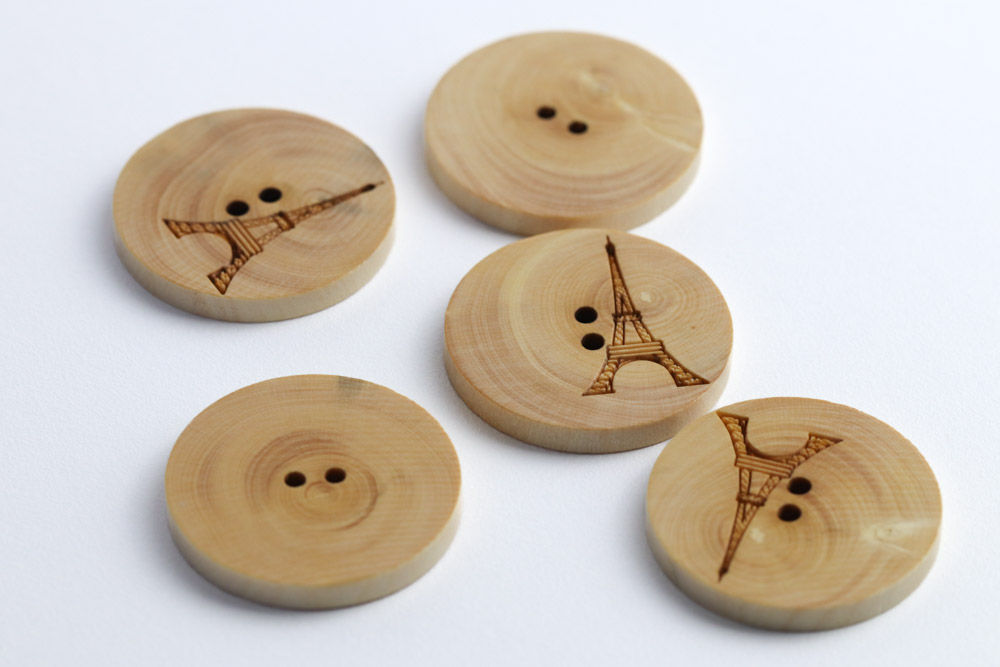 Bouton bois - Tour Eiffel