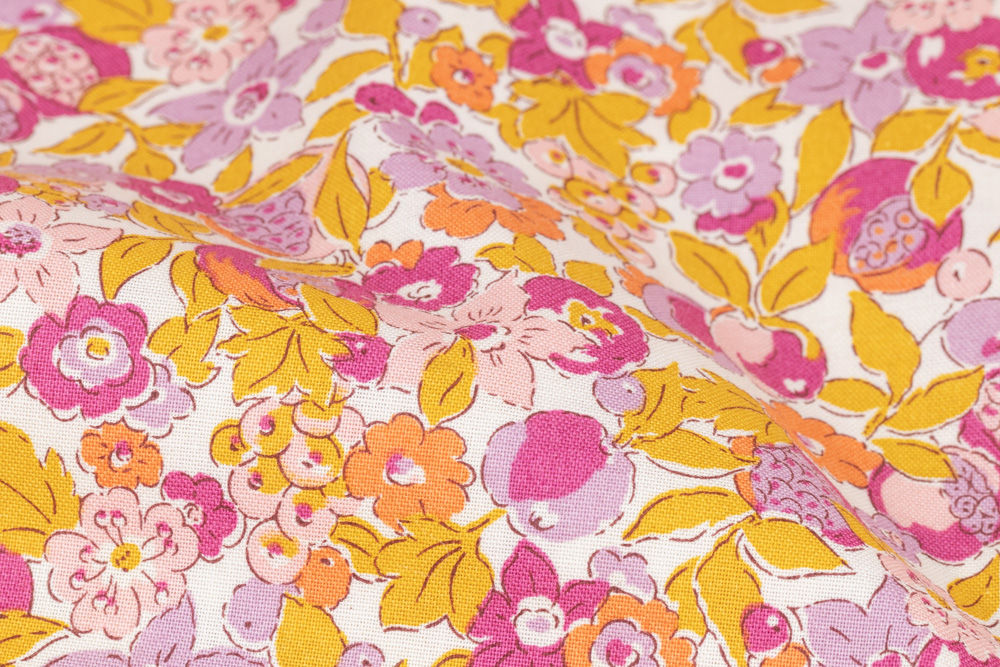 Liberty Patch Tree of Life - Bountful Fruits C     x 25 cm