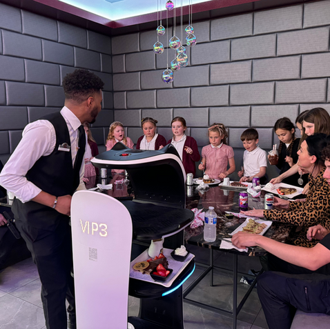 Where Robot Waiters Work Best in UK Hospitality: A Practical Guide