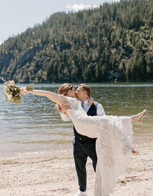 Kamloops wedding vendor, wedding services Kamloops, Kamloops wedding planner, Kamloops wedding coordinator, wedding rentals K