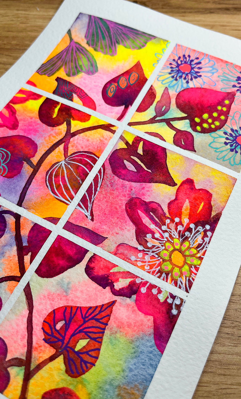 Miniature : Peinture aquarelle à vendre représentant un paysage et des fleurs abstraites en rose, peinte par l'artiste Caroline Venencie