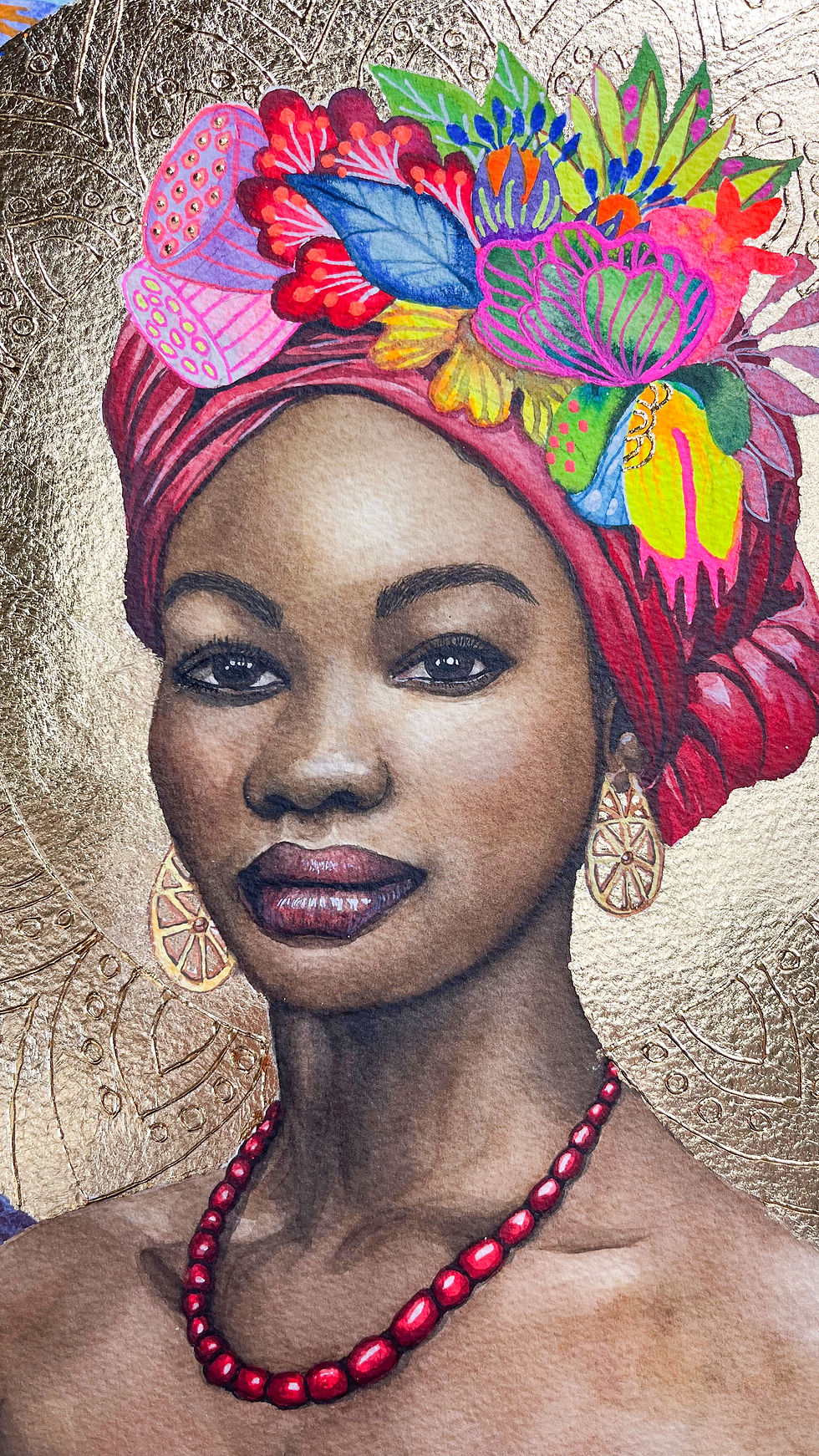 Thumbnail: Œuvre originale de Caroline Venencie, aquarelle colorée de prestige représentant une icône féminine africaine entourée de fle