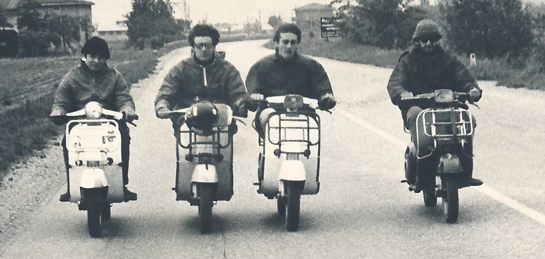 T-Shirt Vespa Roadies (bianco&nero)