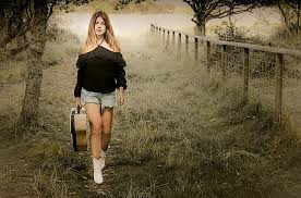 Single review 'Runaround' by Helena Mace