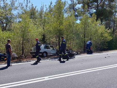 Σοβαρό τροχαίο με έναν νεκρό και δυο βαριά τραυματίες στο Καμμένο Δάσος