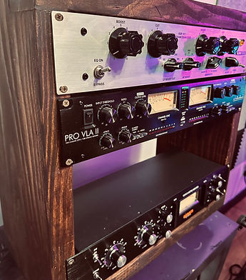 Outboard analogue gear for warmth