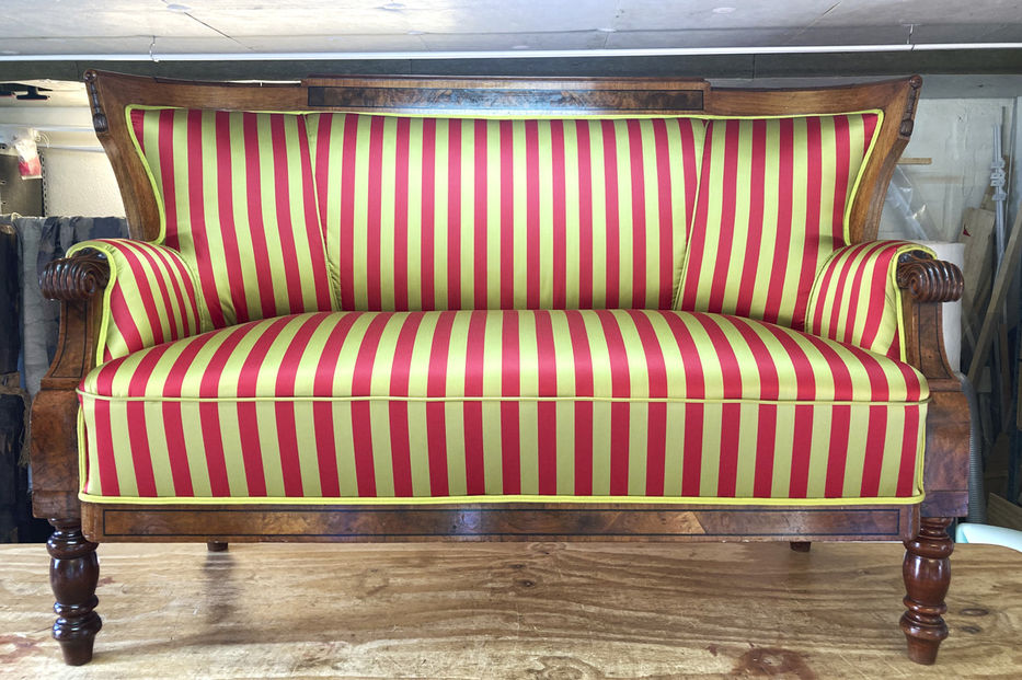 stoffkultur-polsterei-sofa-neu-gepolstert.jpg