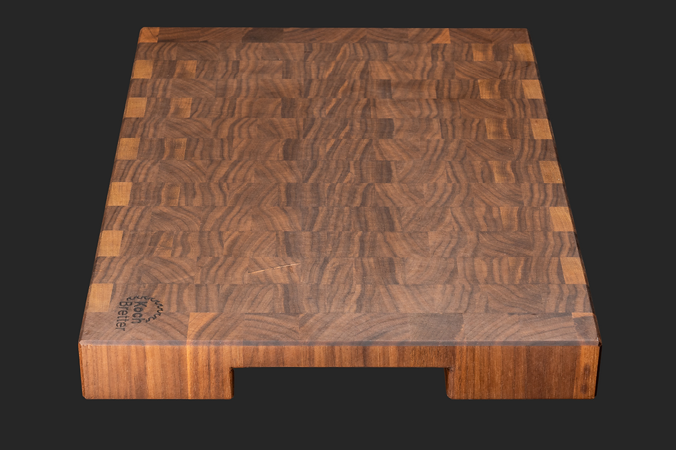 Thumbnail: End grain cutting board chessboard