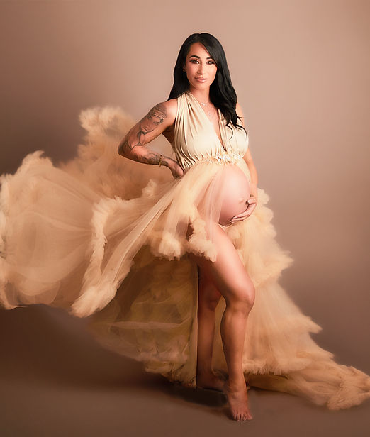 Studio maternity glam photo shoot
