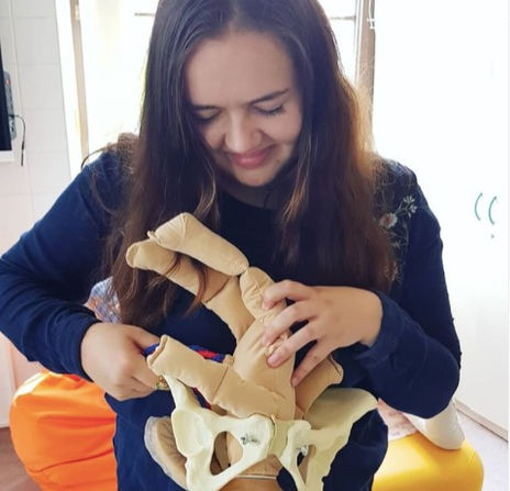 Příběh porodní báby