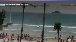 Câmera ao vivo no litoral do Guarujá - SP mostra fortes rajadas de ventos