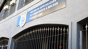 Vereadores conhecem nova sede da Delegacia da Mulher e do CIAM de Pouso Alegre