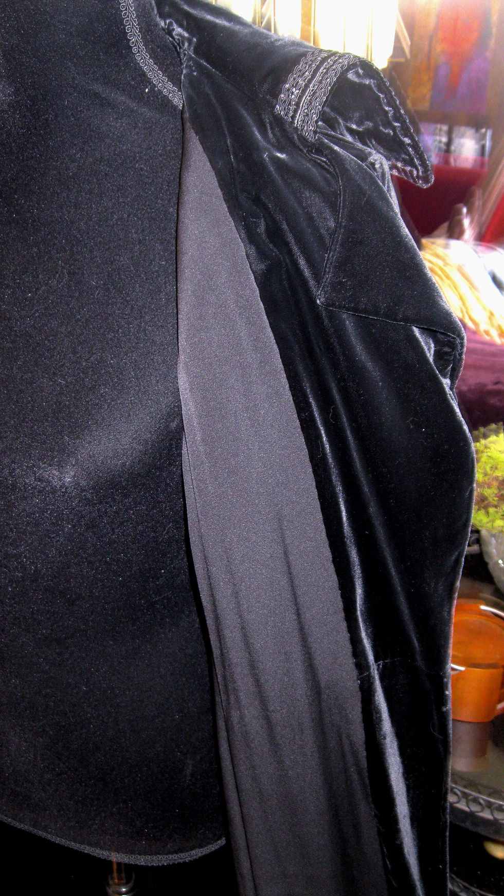 Thumbnail: Black Silk Velvet Coat linning
