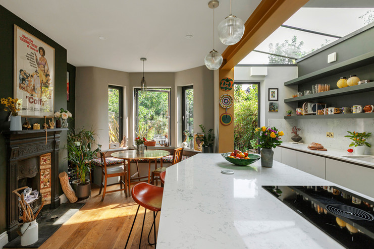 Sunshine & Studio | Steven Andrews Bespoke